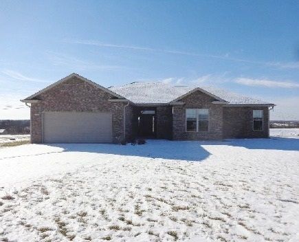 24551 Cutter Ct, Boonville, MO 65233