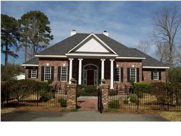 208 RABBIT RUN LN, Summerville, SC 29483