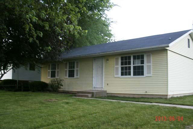 203 Pleasant Ave, Topeka, IN 46571