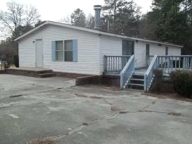 1205 Goffman Rd, Eastover, SC 29044