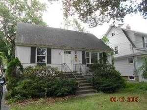 41 Newman Pl, Fairfield, CT 06825