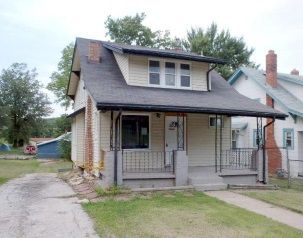 4942 S Benton Ave, Kansas City, MO 64130