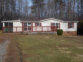 4580 Camellia Ln, Walkertown, NC 27051