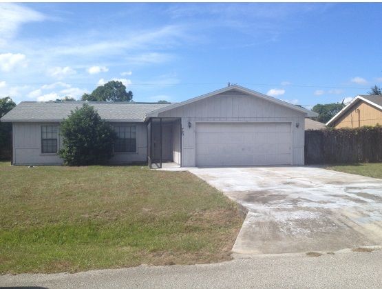 790 Carlyle Ave SE, Palm Bay, FL 32909