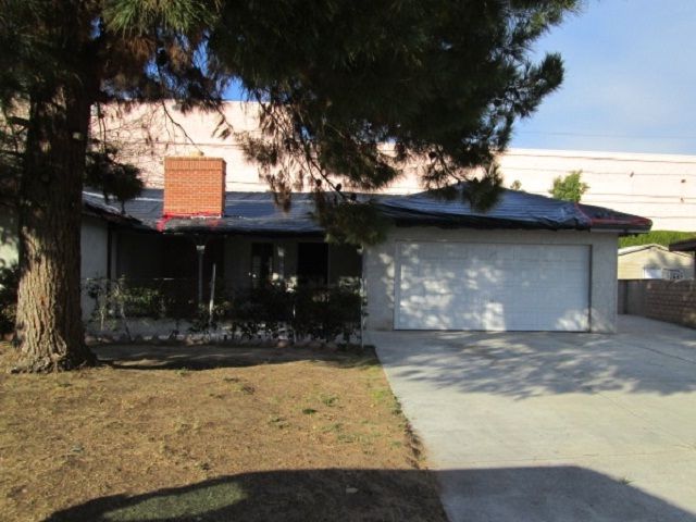 118 W Shamrock Street, Rialto, CA 92376