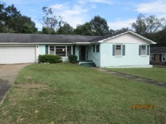 1318 Carre Drive W, Mobile, AL 36618