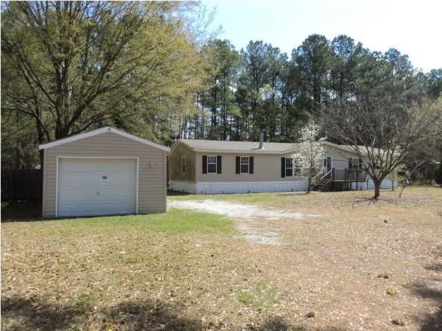 526 Helmet Ave, Cross, SC 29436