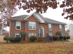 4108 Smithfield Forest Dr, Pleasant Grove, AL 35127