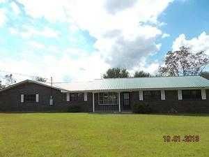 832 Metcalf St, Cottonwood, AL 36320