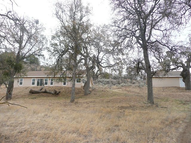 29801 Santos Court, Tehachapi, CA 93561