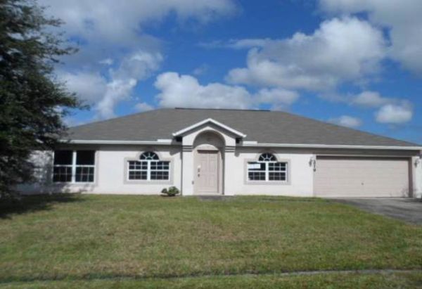 279 Sw Grove Ave, Port Saint Lucie, FL 34983