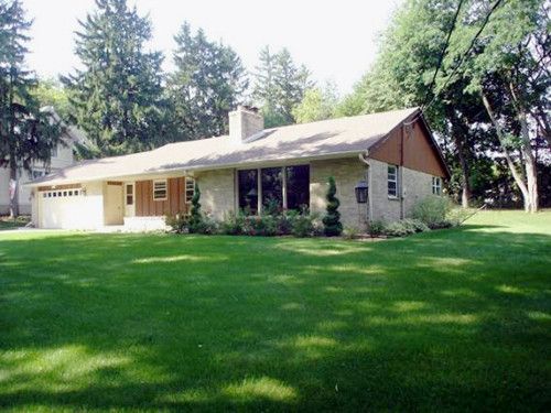 5407 S 92nd St, Hales Corners, WI 53130