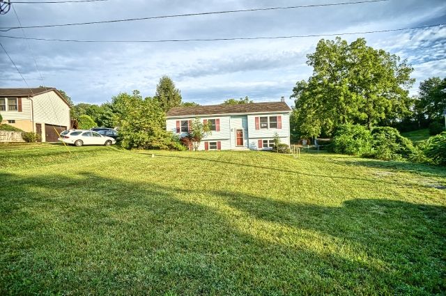 540 Dellville Dam Rd, Shermans Dale, PA 17090