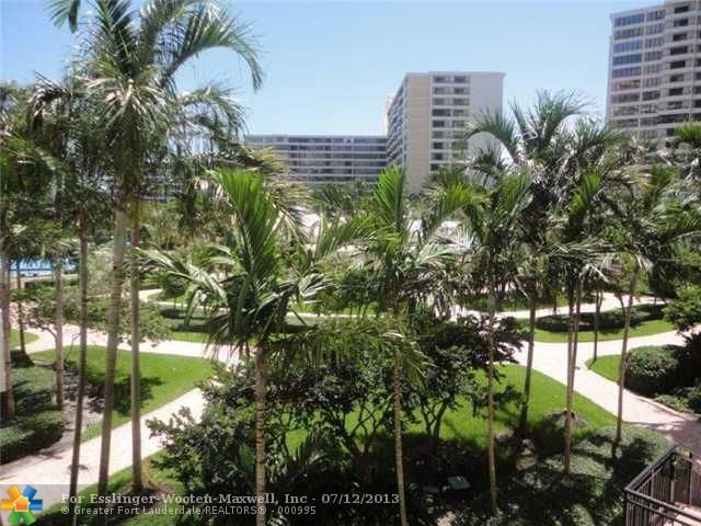 2500 PARKVIEW DR # 415, Hallandale, FL 33009