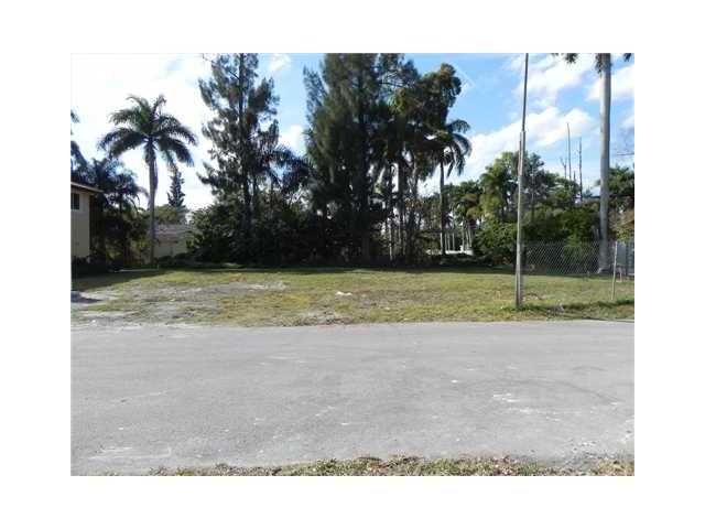 15392 NE 5 CT, Miami, FL 33161