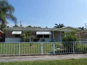 3813 Holiday Rd, Palm Beach Gardens, FL 33410