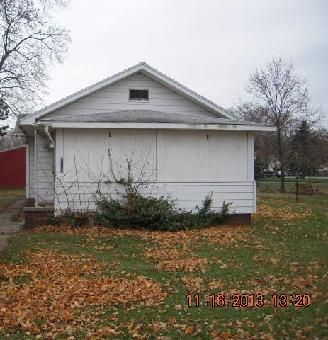 113 N Olive St, Osceola, IN 46561