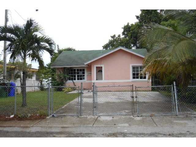 5820 NW 13 AV, Miami, FL 33142