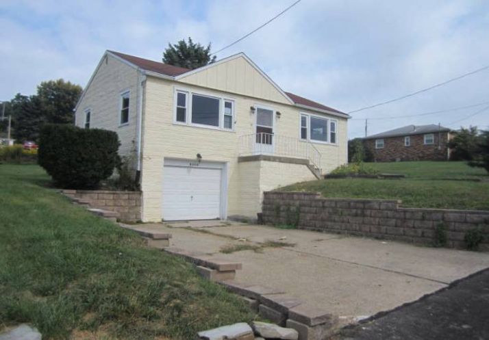 5113 Hill St, Finleyville, PA 15332