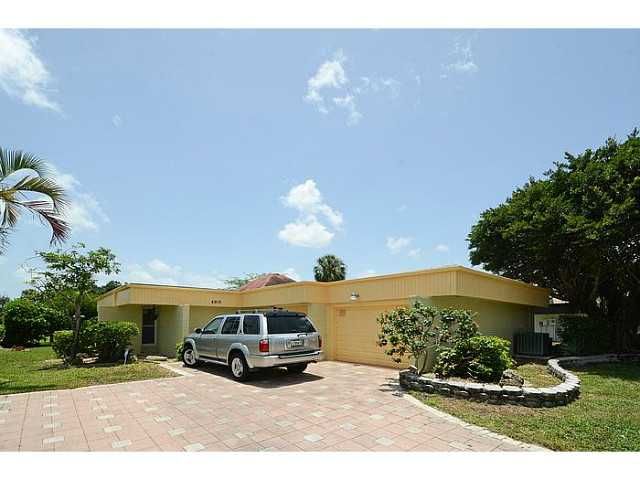 4915 UMBRELLA TREE LN, Fort Lauderdale, FL 33319