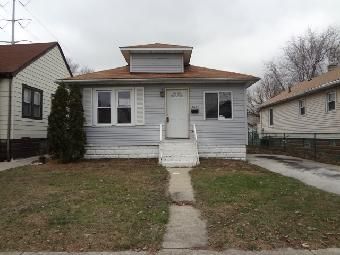 2621 Cleveland St, Hammond, IN 46323