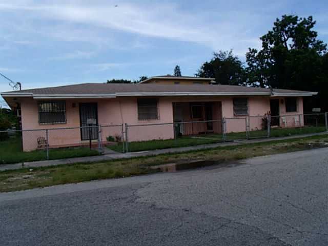 4251 NW 15 AV, Miami, FL 33142