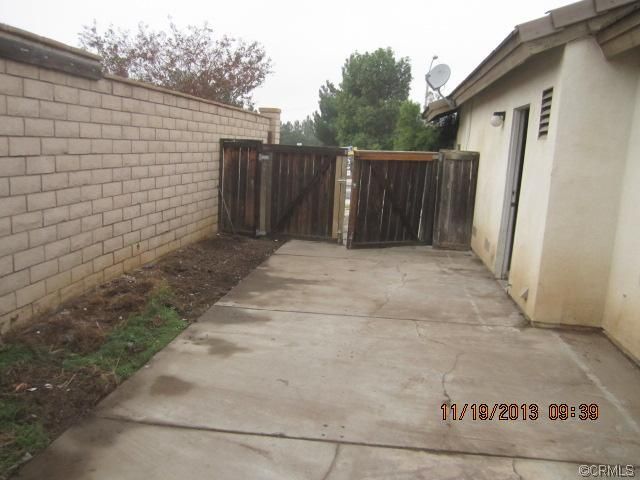 914 Hardwick Ave., Beaumont, CA 92223