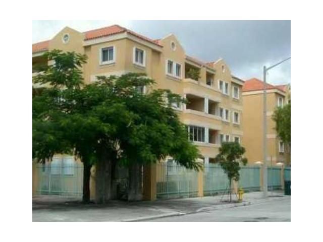 201 NW 7 ST # 305, Miami, FL 33136