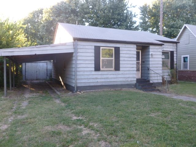 1111 N B St, Arkansas City, KS 67005