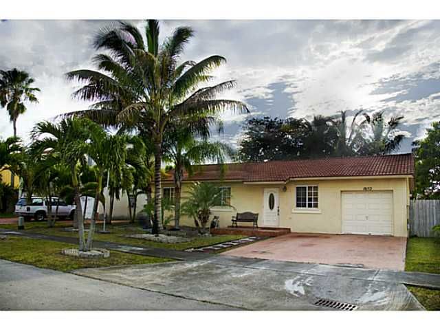 18152 SW 153 PL, Miami, FL 33187