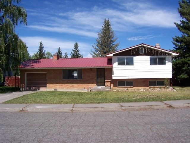 223 N 4th E, Saint Anthony, ID 83445