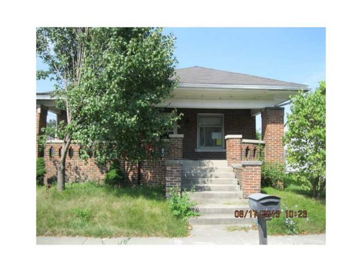 1723 S Walnut St, Muncie, IN 47302