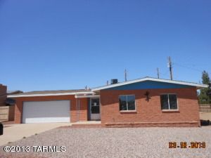 1209 E Flynn Jans Ct, Pearce, AZ 85625