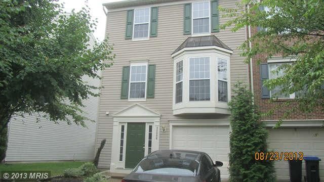 43006 Center St, Chantilly, VA 20152