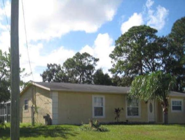 1350 Sw Ackard Ave, Port Saint Lucie, FL 34953