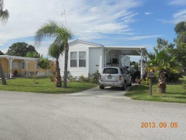 8 Spanish Way, Port Saint Lucie, FL 34952