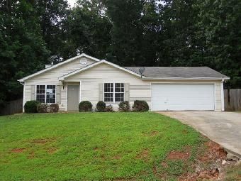 330 Silverwood Drive, Gillsville, GA 30543