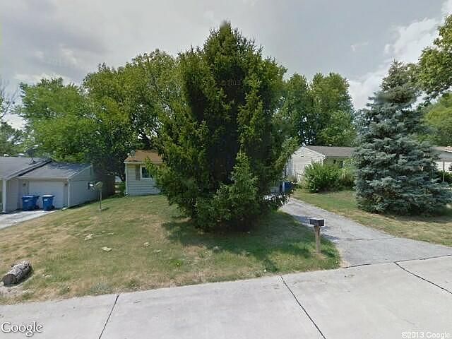 Sugar Tree Ln, Maryland Heights, MO 63043