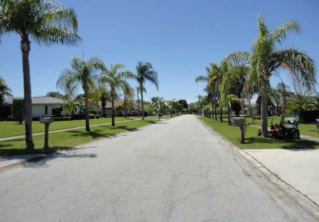 2002 Se Erwin Rd, Port Saint Lucie, FL 34952