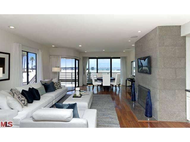 2917 Ocean Front Walk, Venice, CA 90291