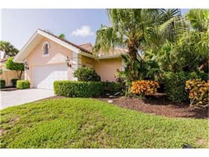 2116 Paget Cir, Naples, FL 34112