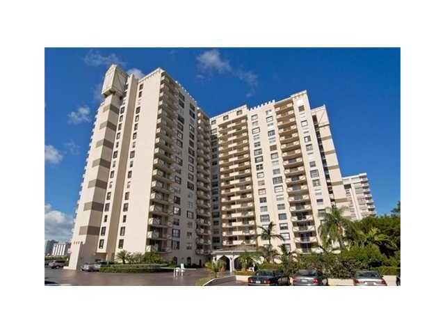 1865 S OCEAN DR # 9M, Hallandale, FL 33009