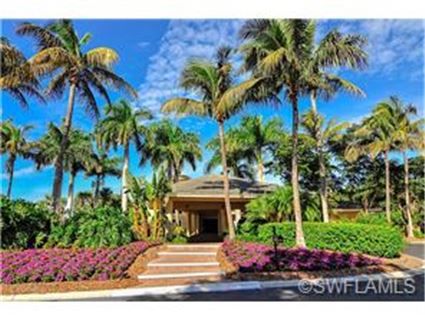 1045 Tarpon Cove Dr #201, Naples, FL 34110