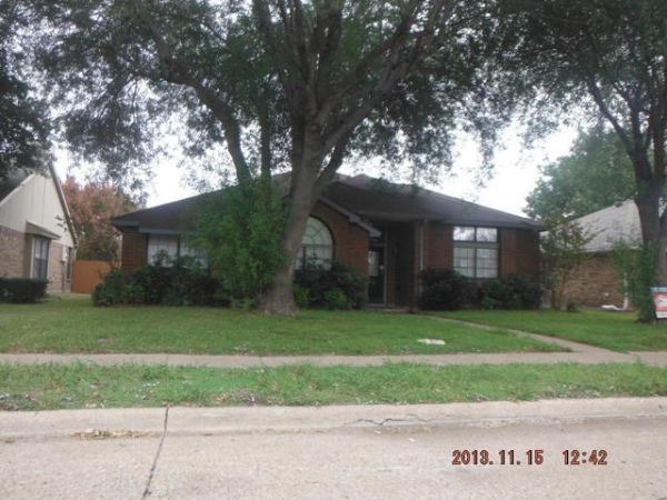 2906 Kingswood Drive, Garland, TX 75040