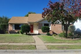 1605 Chablis St, Garland, TX 75040