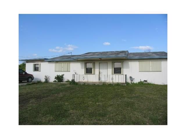 25055 SW 209 AV, Homestead, FL 33031