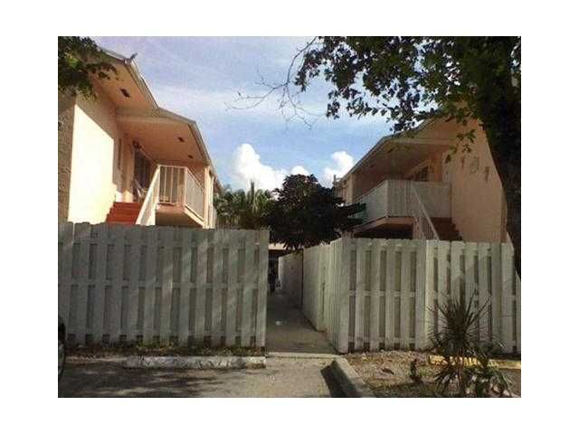 8410 SW 154 CT # 616, Miami, FL 33193