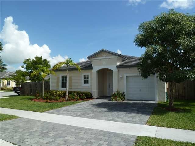 2833 NE 1 DR, Homestead, FL 33033