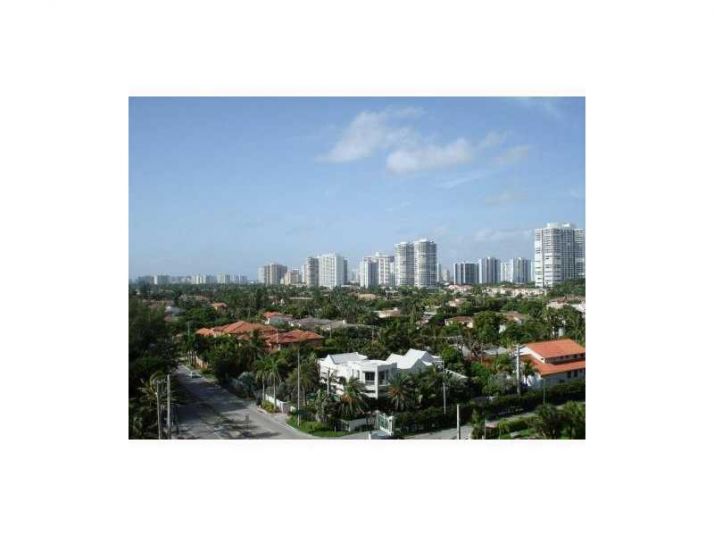 3180 S ocean dr # 821, Hallandale, FL 33009