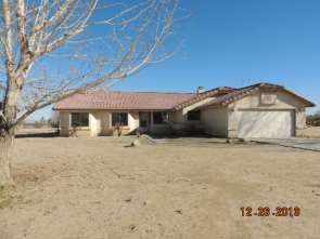 13377 Paramount Rd, Phelan, CA 92371